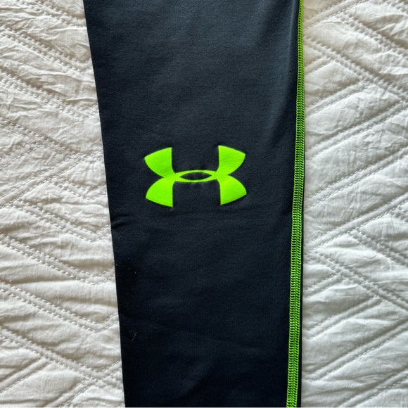 Under Armor Tights - Picture 3 of 4